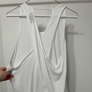 Black & White Athleta Tank Bundle Large